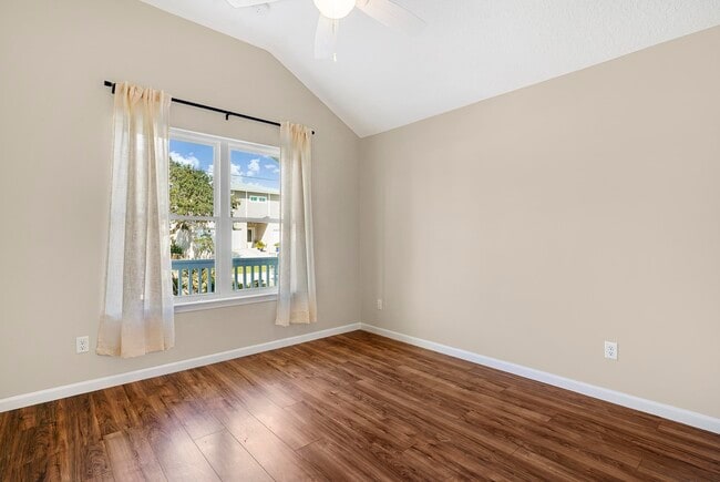 Building Photo - 231 Majorca Rd