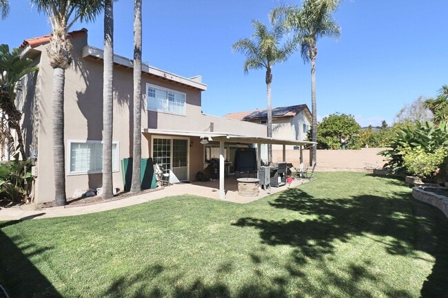 Building Photo - 4+3 2 story home in Camarillo