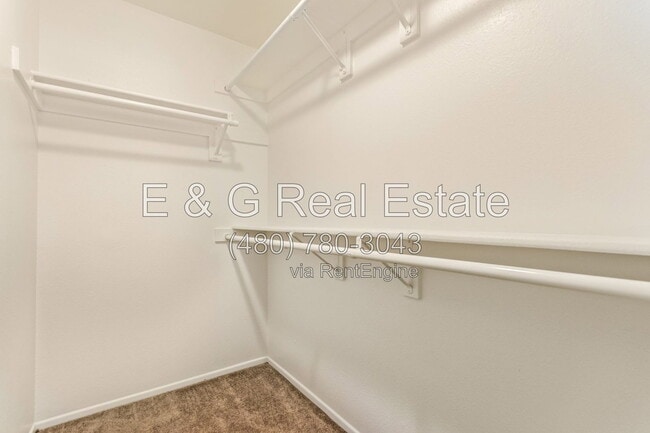 Building Photo - 3626 N 37th St