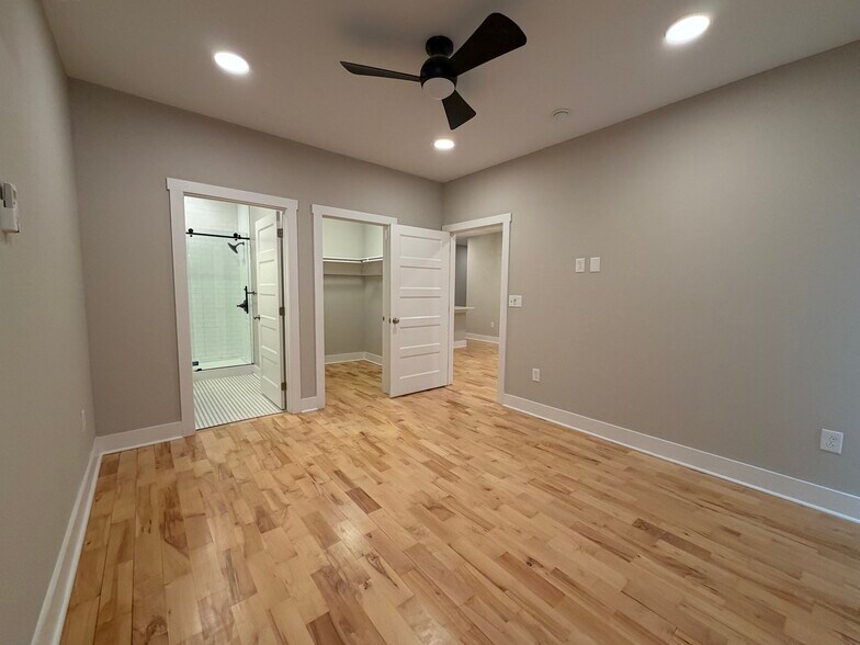 Building Photo - 620 Cumberland St