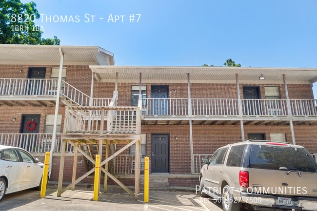 Building Photo - 8820 Thomas St