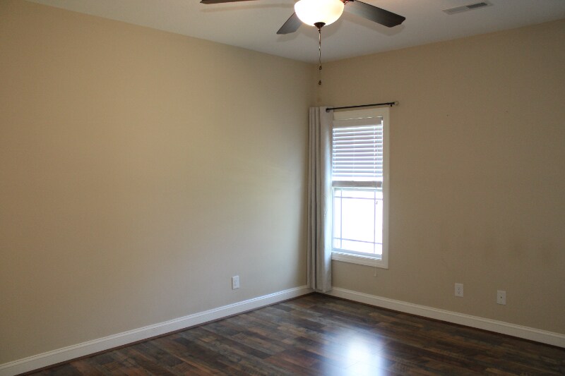 Building Photo - 2230 Sweet Bay Drive.