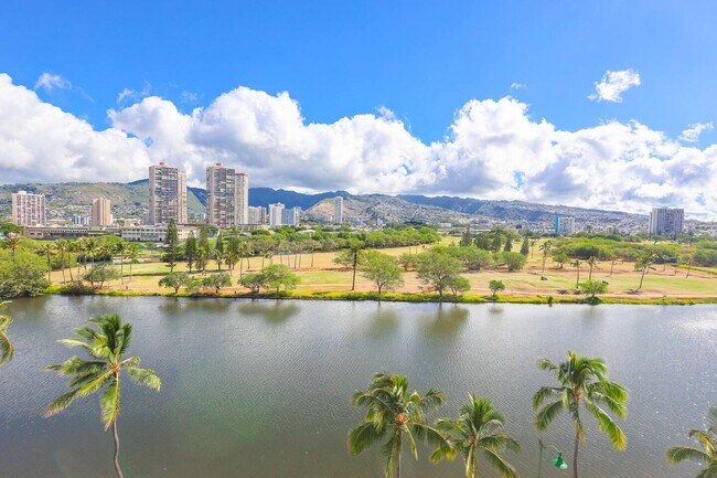 Building Photo - 2281 Ala Wai Blvd