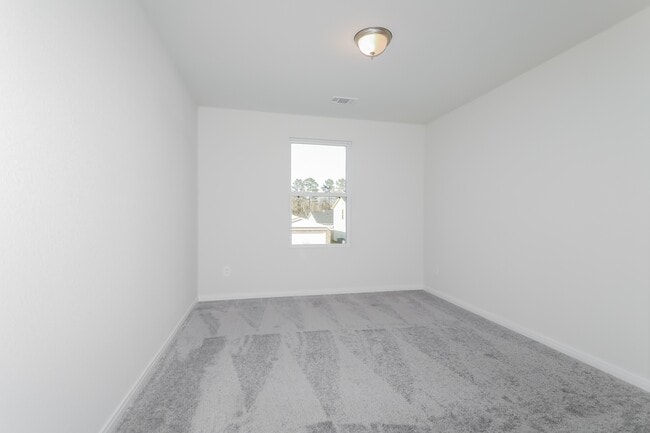 Building Photo - 15794 Del Norte Dr