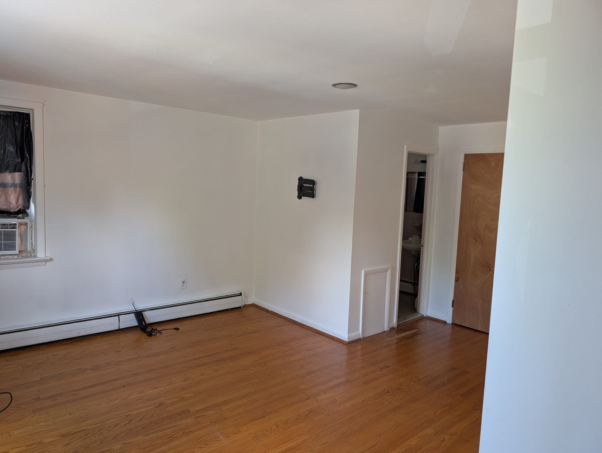 Building Photo - 6649 Hegerman St