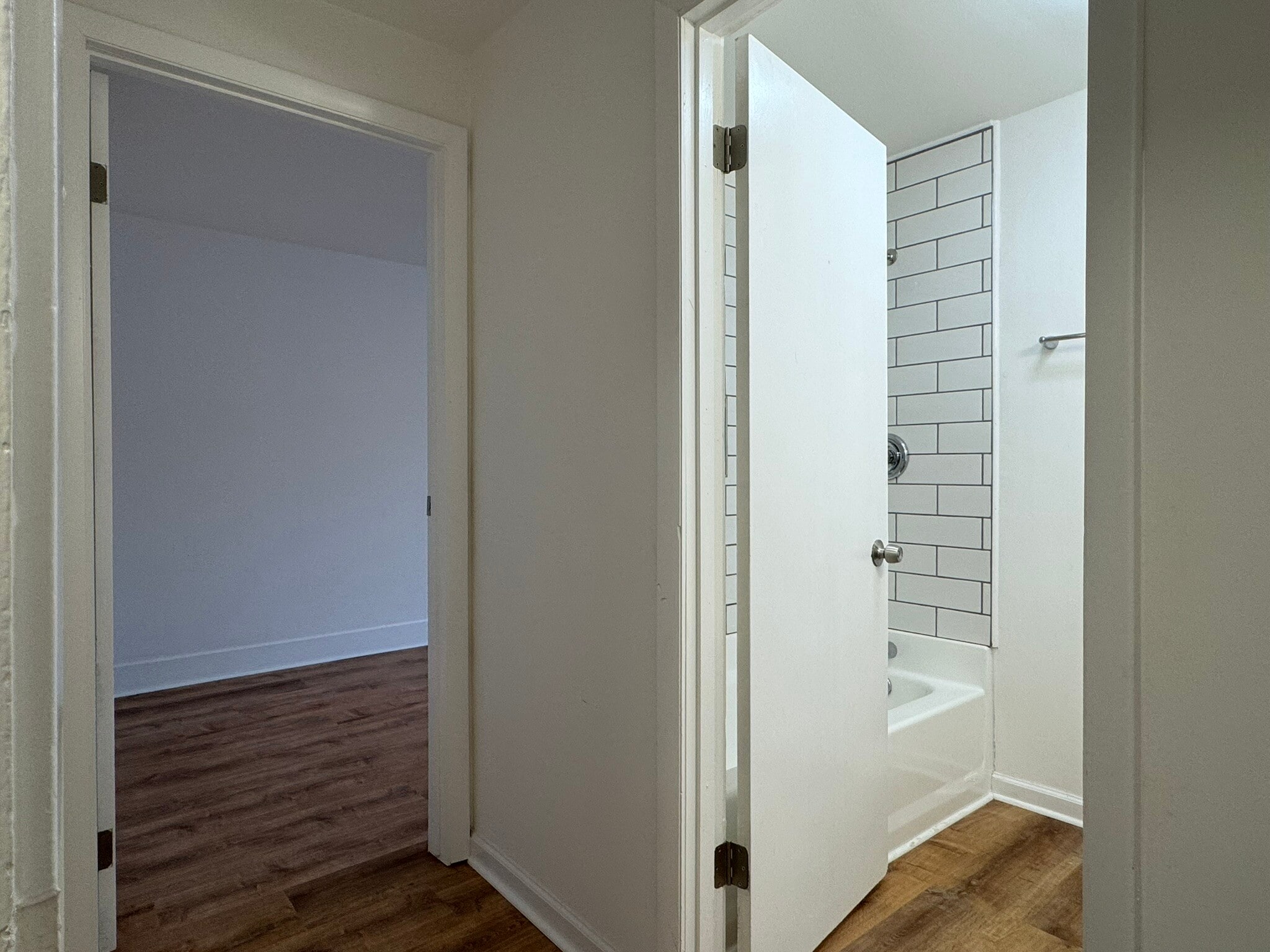 Building Photo - 16 Sycamore St