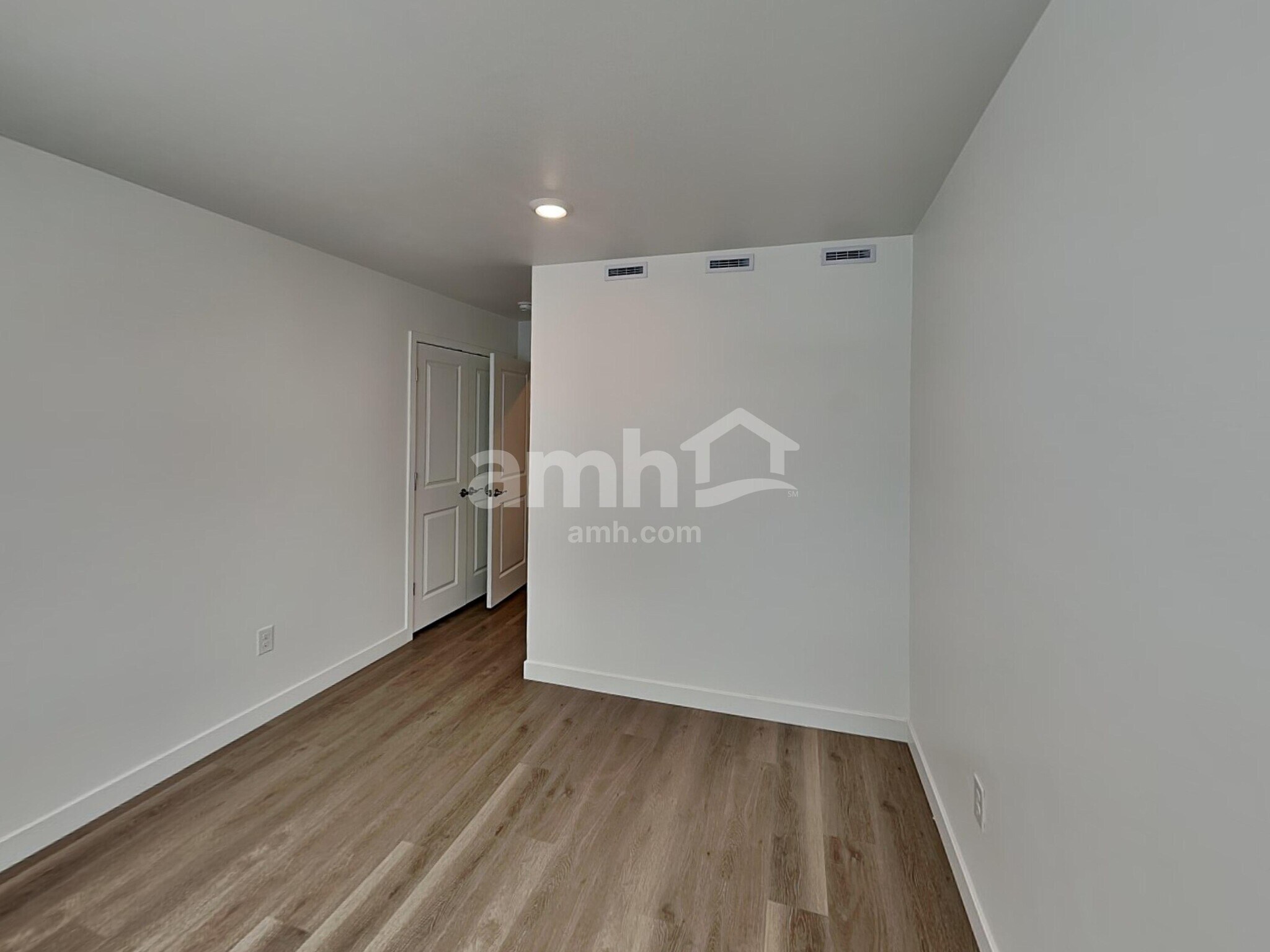 Building Photo - 6537 E Paseo Alga
