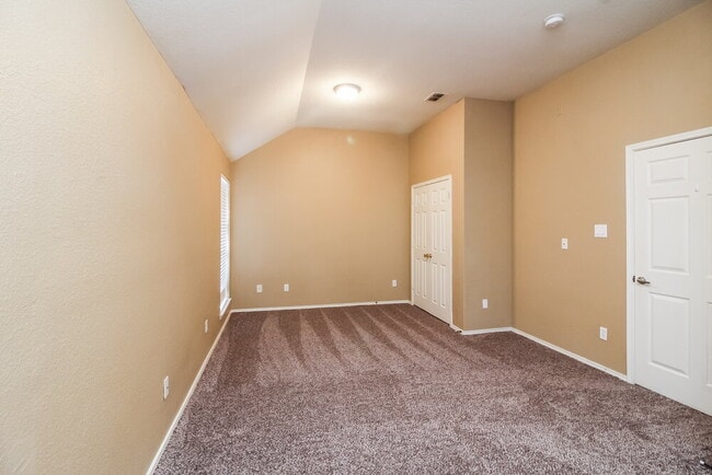 Building Photo - 4713 Baton Rouge Blvd