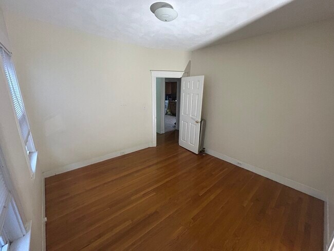 Building Photo - 415 Washington St