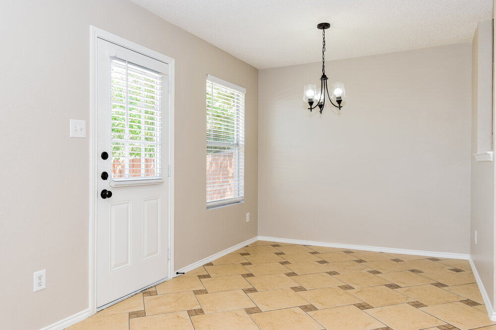 Building Photo - 1434 Hickory Creek Ln