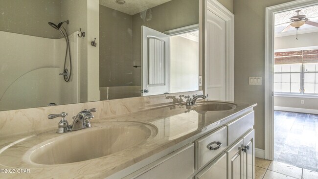 Building Photo - 2951 Palmetto Ridge Way