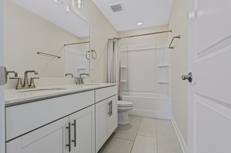 Building Photo - 3038 Fernwood Ln