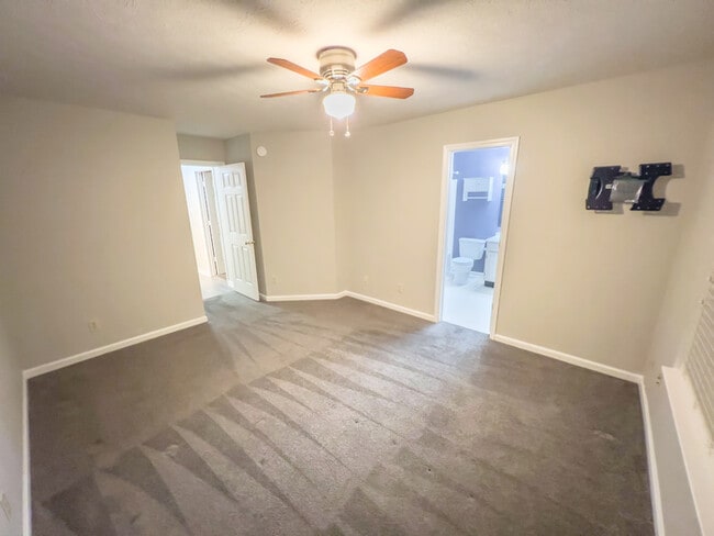 Building Photo - Beautifully Renovated Brownsburg Home