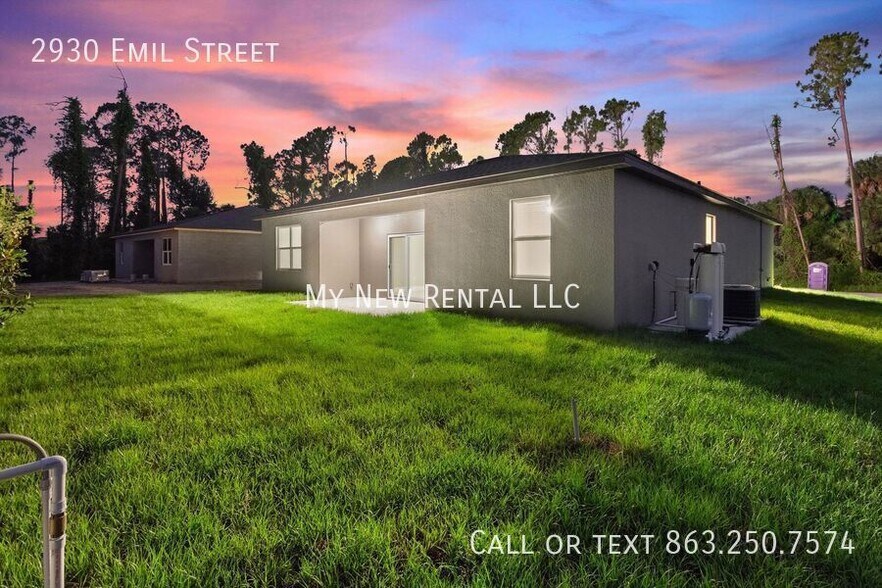 Building Photo - 2930 Emil St