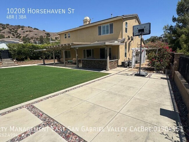 Building Photo - 10208 Horse Haven St