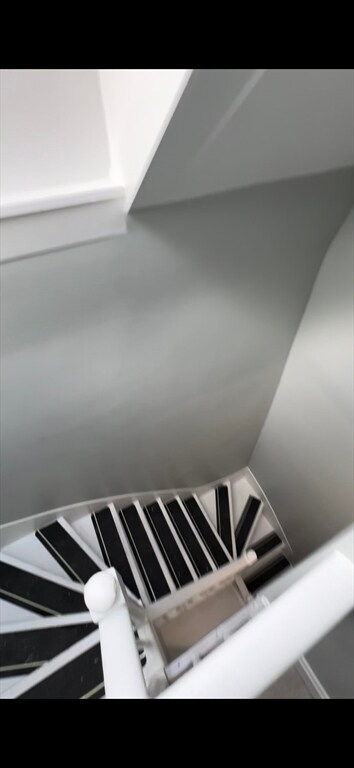 Building Photo - 100-102-102 Princeton St