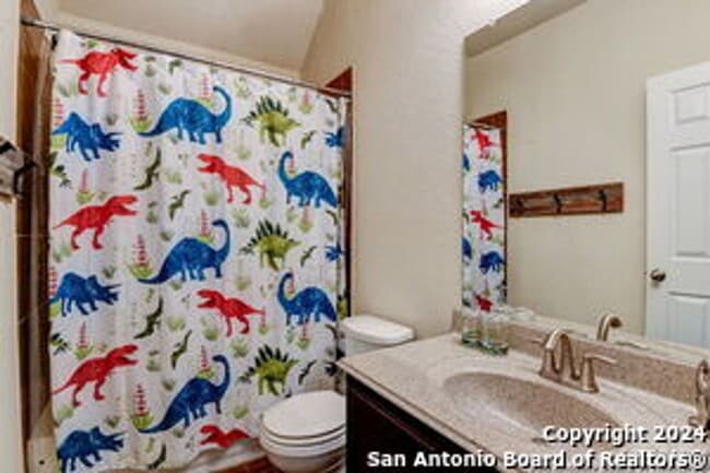 Building Photo - Super Nice Spacious Home with over 2600 sq ft in Parc at Escondido