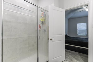 Building Photo - $1000 Off First Month’s Rent with 18-Month...