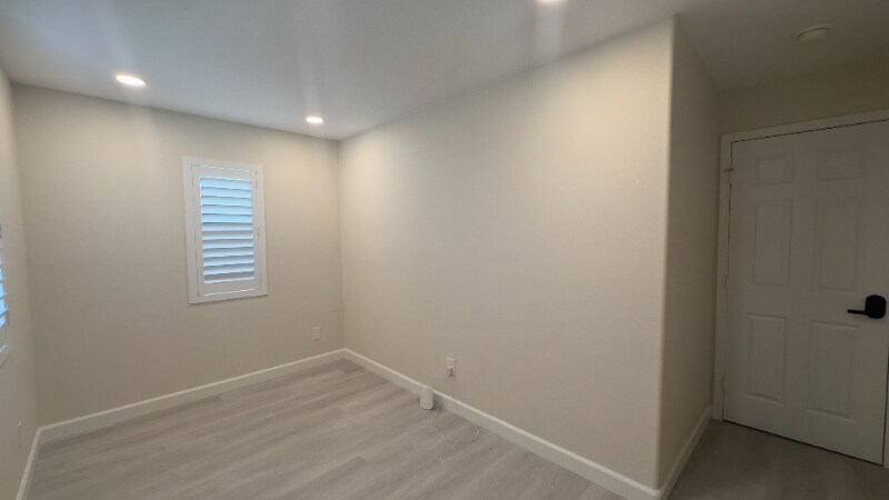 Building Photo - 39391 Tiburon Dr