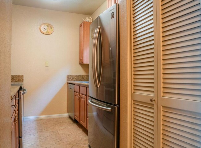 Building Photo - Charming 2 Bed, 2 Bath Condo in Santa Clara