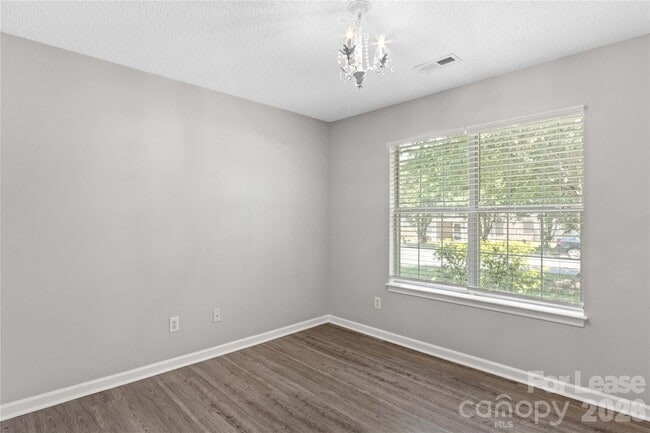 Building Photo - 123 Meadow Lilly Ct