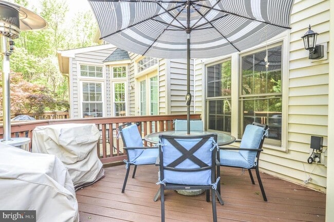 Building Photo - 6242 Levi Ct