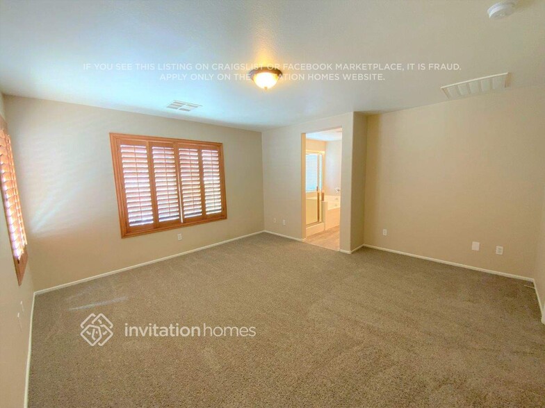 Building Photo - 9336 Thunder Falls Ct