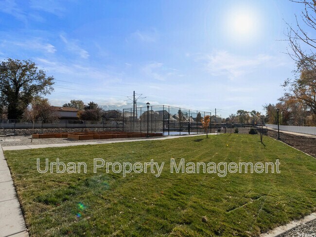 Building Photo - 143 E Verdon Ct