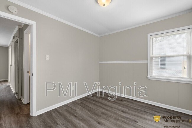 Building Photo - 8109 Diggs Rd