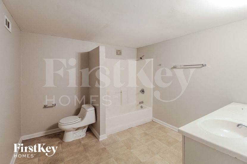 Building Photo - 4725 Diggers Way