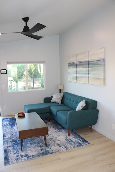 Living area - 1637 Grove Rd