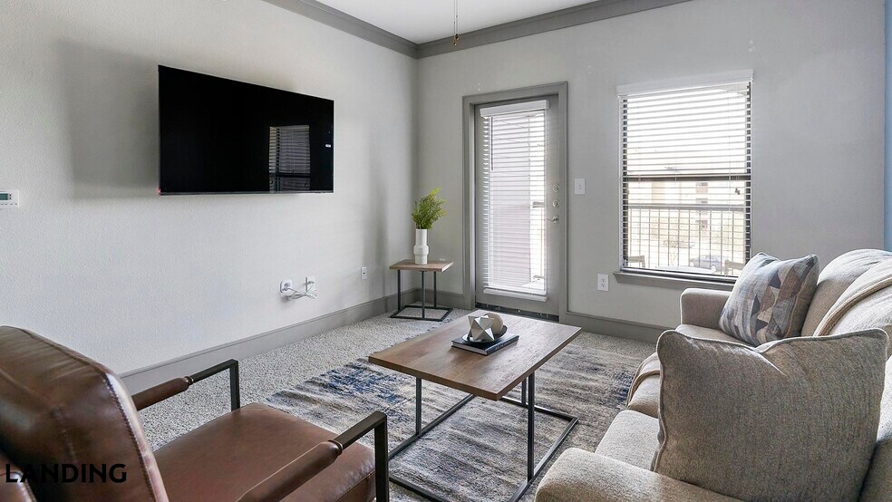 Building Photo - 18021 Kingsland Blvd