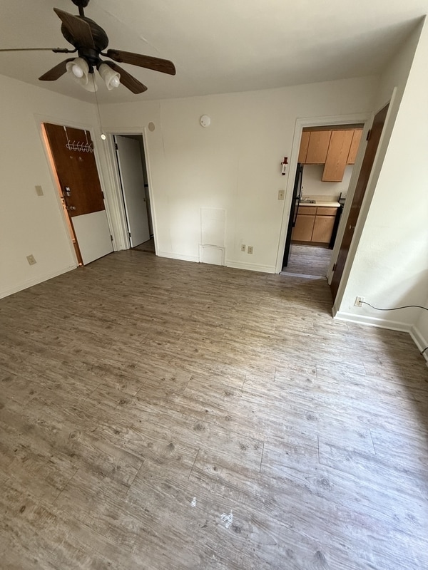 Building Photo - 825 Harrington Ave