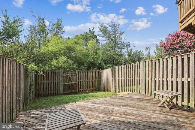 Building Photo - 45465 Bluemont Junction Square