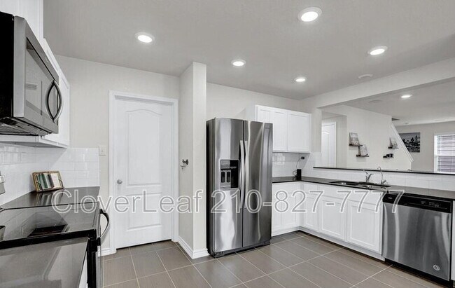 Building Photo - 667 Anthem Ln