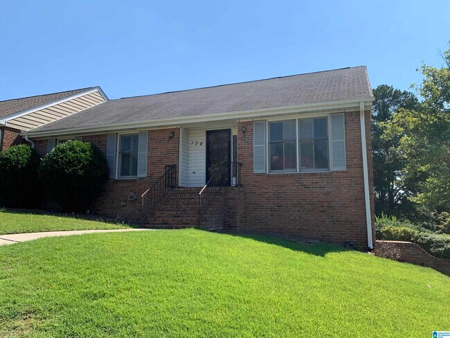 Building Photo - 134 Woodbury Dr