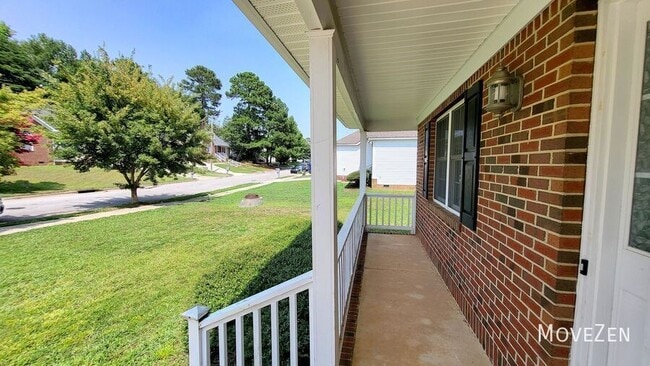 Building Photo - 1316 Ujamaa Dr