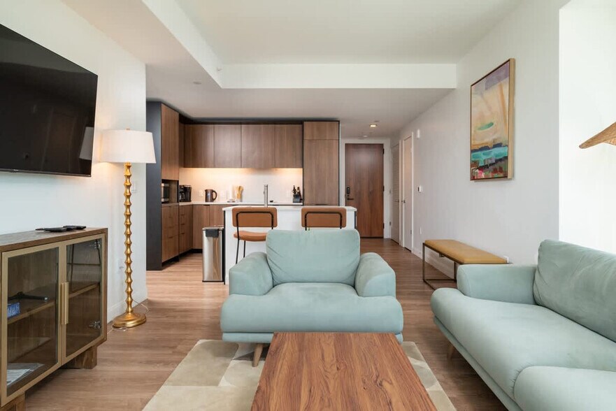 Building Photo - 151 North First Street-SI ID1252113P