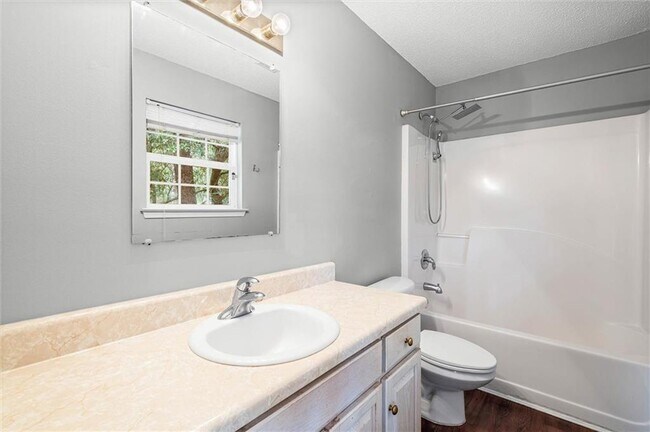 Building Photo - 9215 Webster Ln