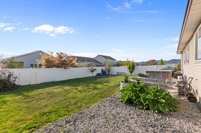 Building Photo - 3283 N Knob Creek Ct