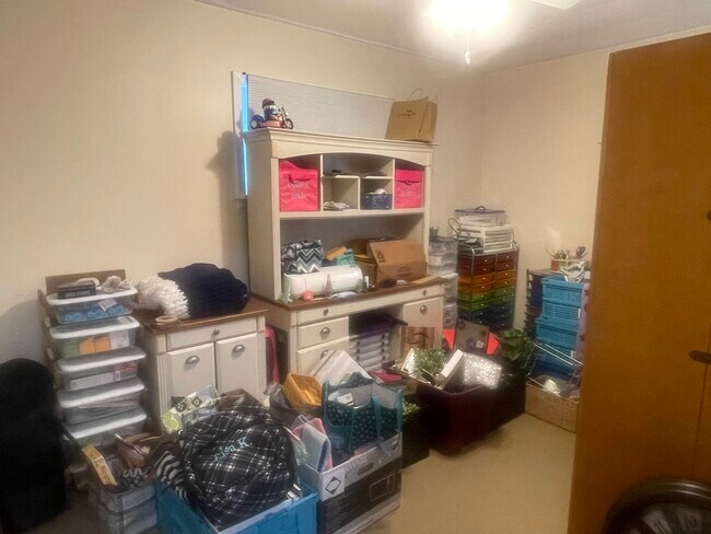 Building Photo - 462 Bartley Ave