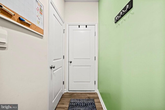 Building Photo - 154 Hannock St
