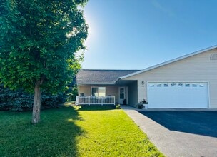 Building Photo - 117A Hialeah St