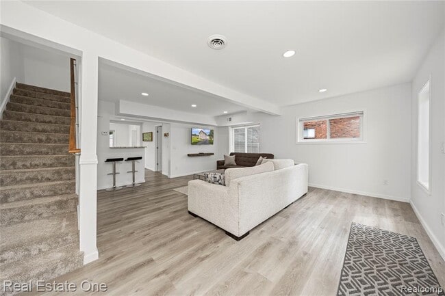 Building Photo - 3420 Fairmont Rd