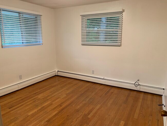 Building Photo - 2607 Smith Dr