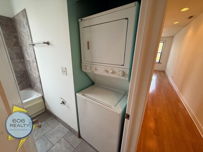 Building Photo - Belmont Cragin! 5201-5221 W Belmont Ave - 3148-3152 N Laramie Ave