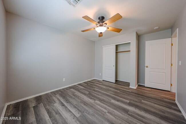Building Photo - 3840 E Campbell Ave