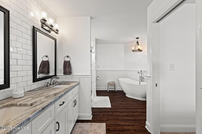 Building Photo - 258 Pearson Cir