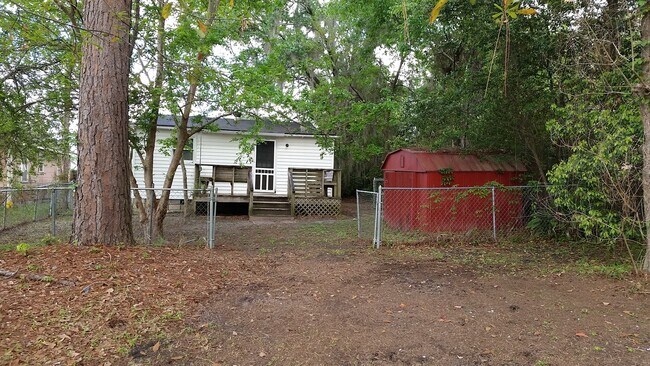 Building Photo - 1516 Woodard St