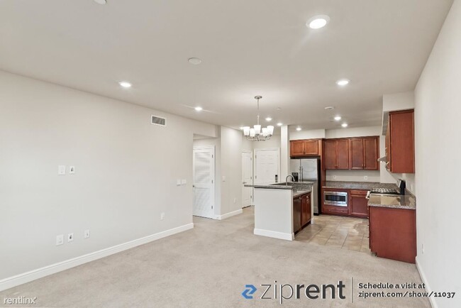 Building Photo - 2 br, 2 bath Condo - 1368 El Camino Real, ...